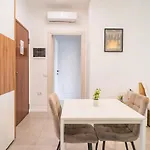 Modern In The Center Ideal For Weekends Διαμέρισμα